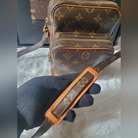 Louis Vuitton Monogram Amazon Crossbody bag - Picture 3 of 16